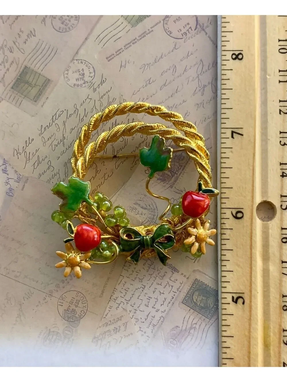 Vintage Charming Gold-tone Brooch with Red Apples & Green Leaves